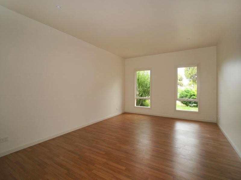 1/65 Howard Road, Dingley Village VIC 3172