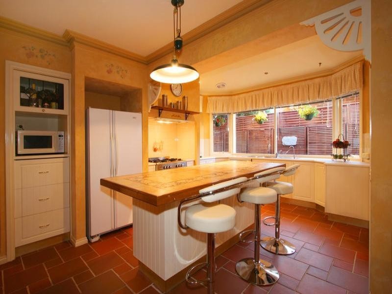 26 Wheatland Crescent, Dingley Village VIC 3172