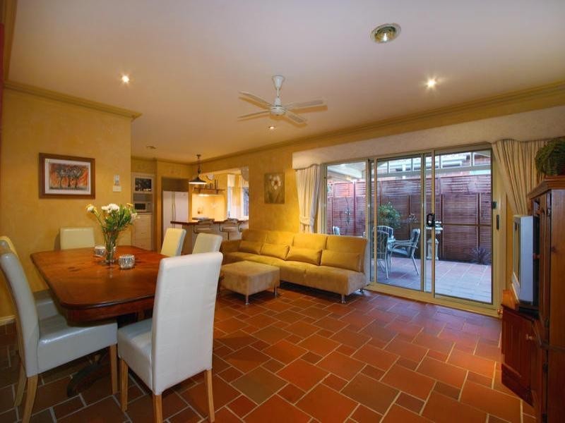 26 Wheatland Crescent, Dingley Village VIC 3172
