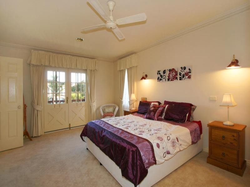 26 Wheatland Crescent, Dingley Village VIC 3172