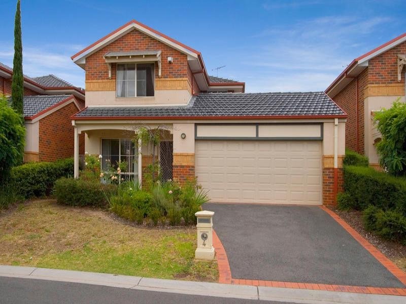 4 Kingsland Close, Dingley Village VIC 3172