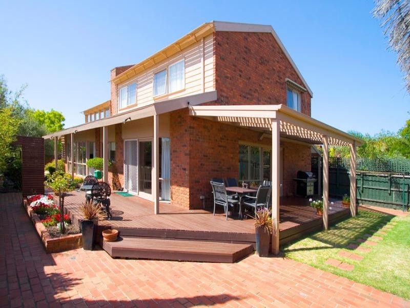 26 Higgins Close, Dingley Village VIC 3172
