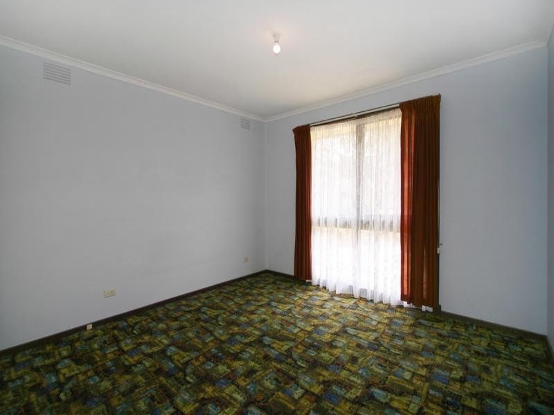 8 Picola Court, Dingley Village VIC 3172