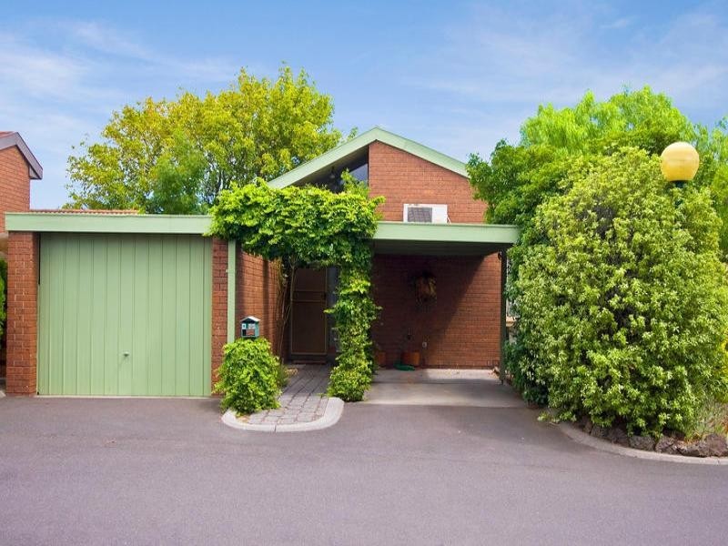 4 Viola Court, Keysborough VIC 3173