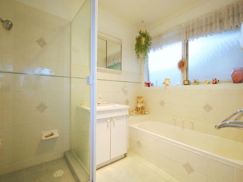 4 Viola Court, Keysborough VIC 3173
