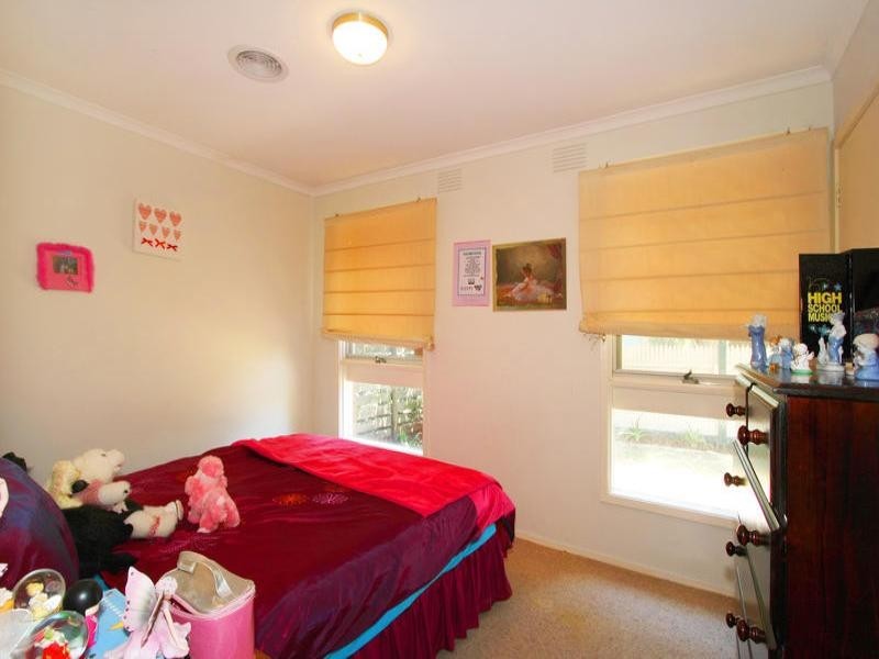 102 Village Drive, Dingley Village VIC 3172