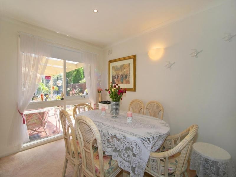 9 Twofold Close, Dingley Village VIC 3172