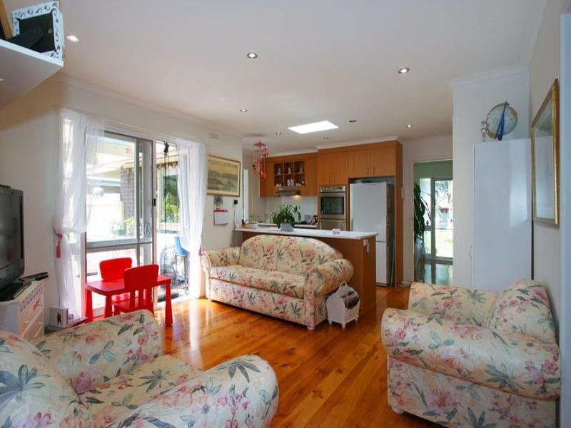 9 Twofold Close, Dingley Village VIC 3172