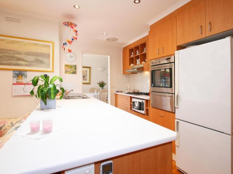 9 Twofold Close, Dingley Village VIC 3172