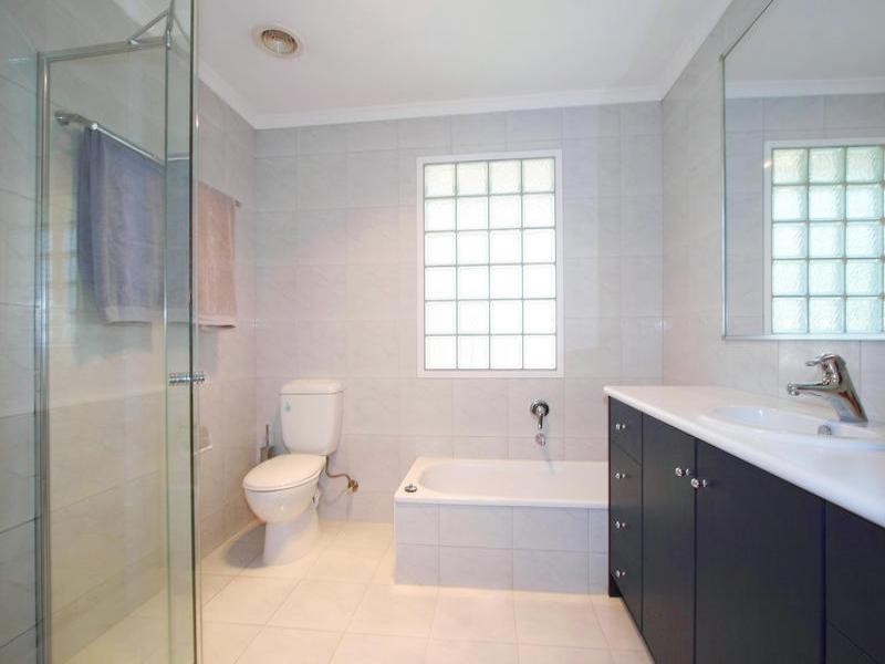 4 Chipp Court, Dingley Village VIC 3172