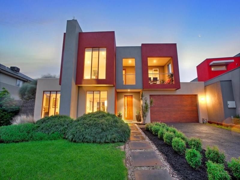 2 Waterside Drive, Waterways VIC 3195