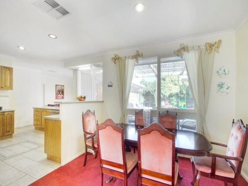 6 Debbie Court, Dingley Village VIC 3172