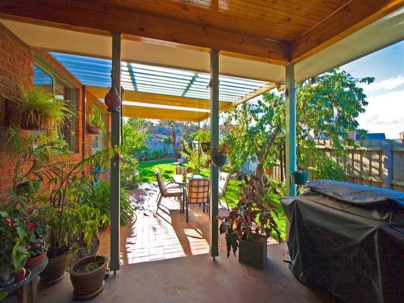 19 Nickson Close, Dingley Village VIC 3172