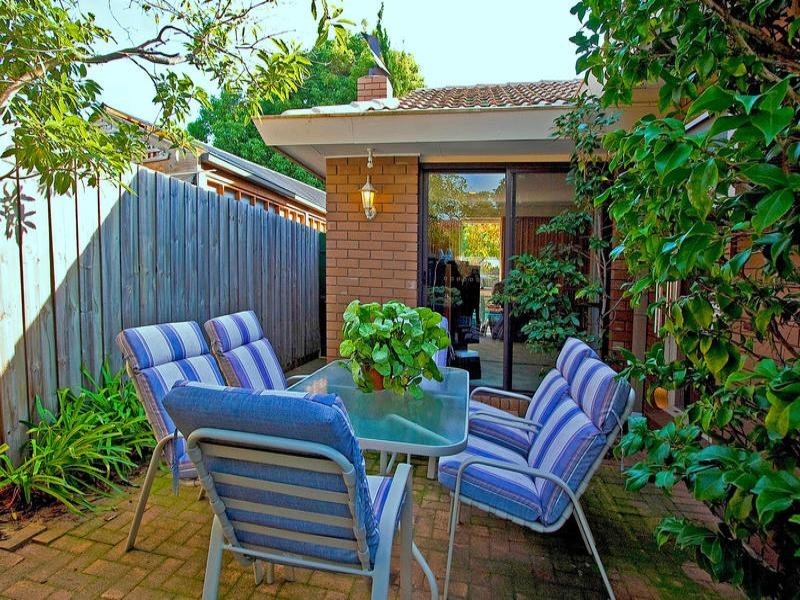 51 Village Drive, Dingley Village VIC 3172