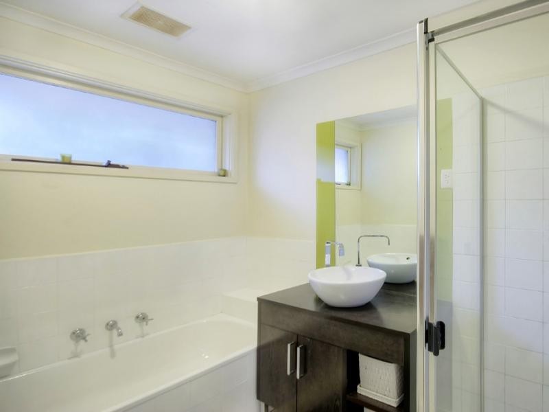 120 Howard Road, Dingley Village VIC 3172