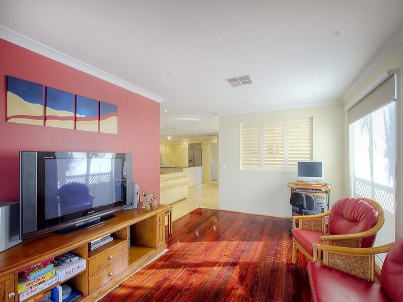 5 Sutherland Avenue, Aspendale Gardens VIC 3195