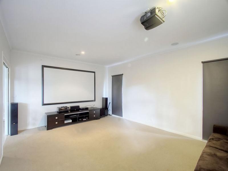 11 Red Oak Terrace, Lyndhurst VIC 3975