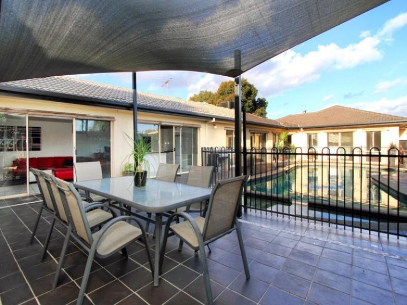 6 Roosevelt Court, Dingley Village VIC 3172