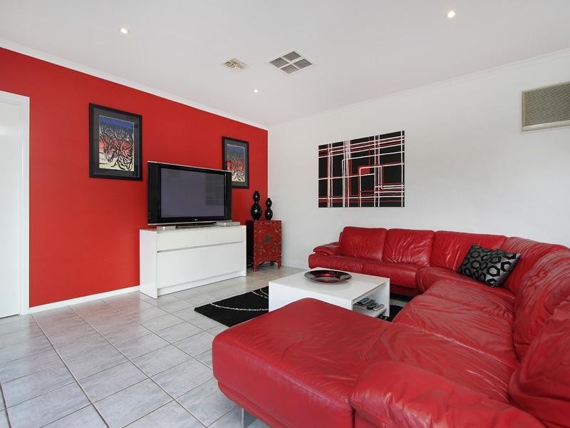 6 Roosevelt Court, Dingley Village VIC 3172