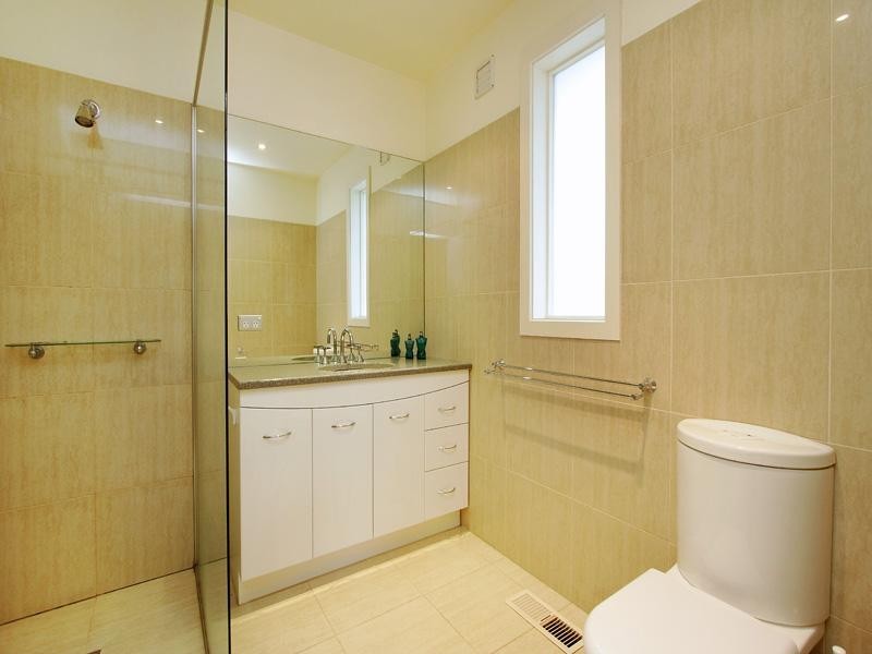 24 Shelford Grove, Dingley Village VIC 3172