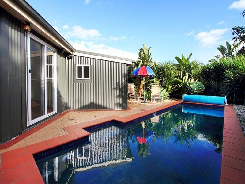 24 Shelford Grove, Dingley Village VIC 3172