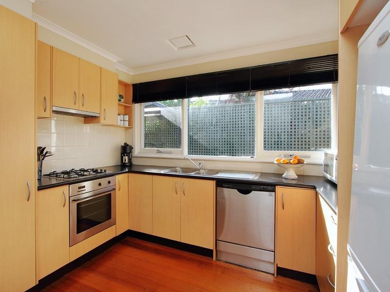 4 Forest Park Road, Dingley Village VIC 3172