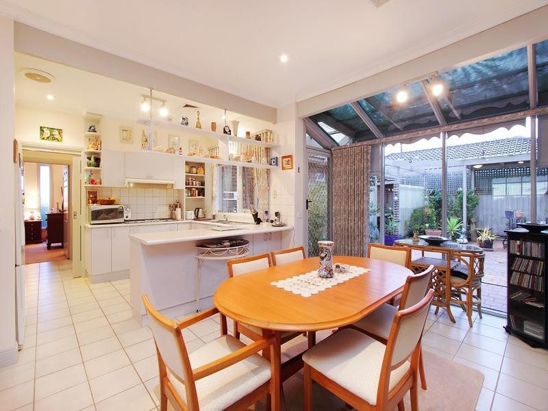 2/36 Kingston Drive, Dingley Village VIC 3172