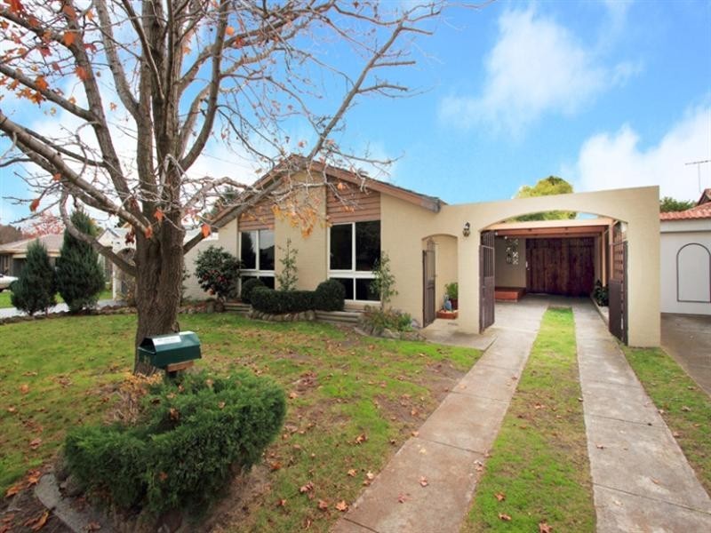 29 Timms Crescent, Dingley Village VIC 3172