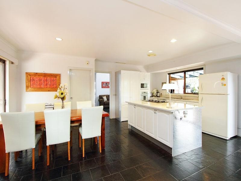 11 Lumeah Court, Dingley Village VIC 3172