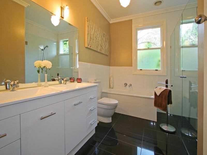 27 St.Marks Close, Dingley Village VIC 3172