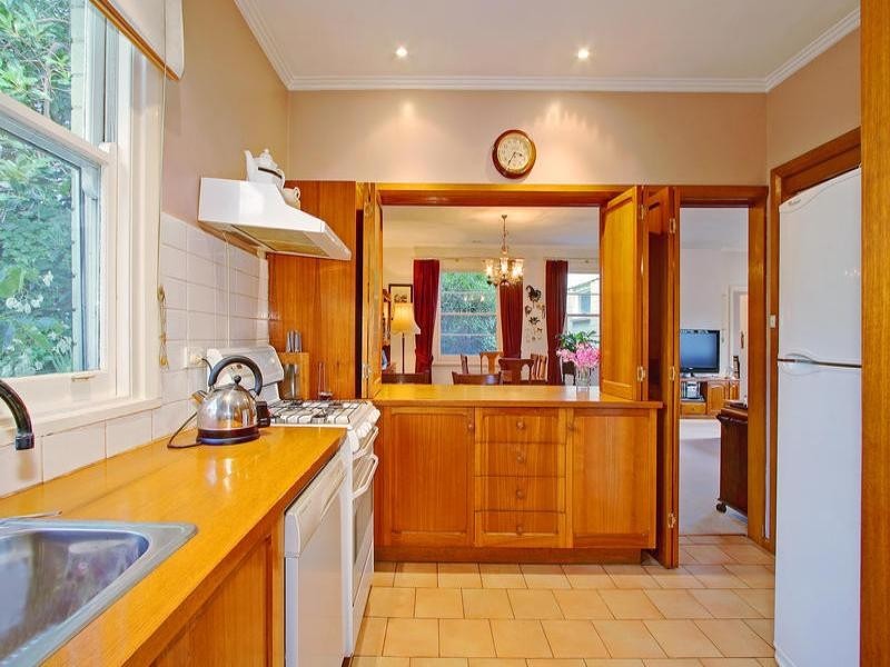 27 St.Marks Close, Dingley Village VIC 3172