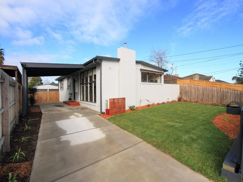 14 Kennedy Avenue, Chelsea Heights VIC 3196