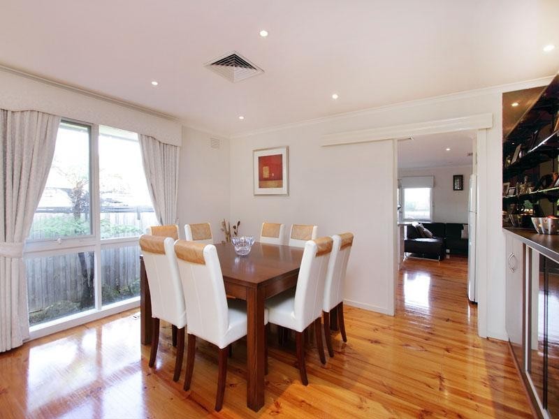 33 Golfwood Close, Dingley Village VIC 3172