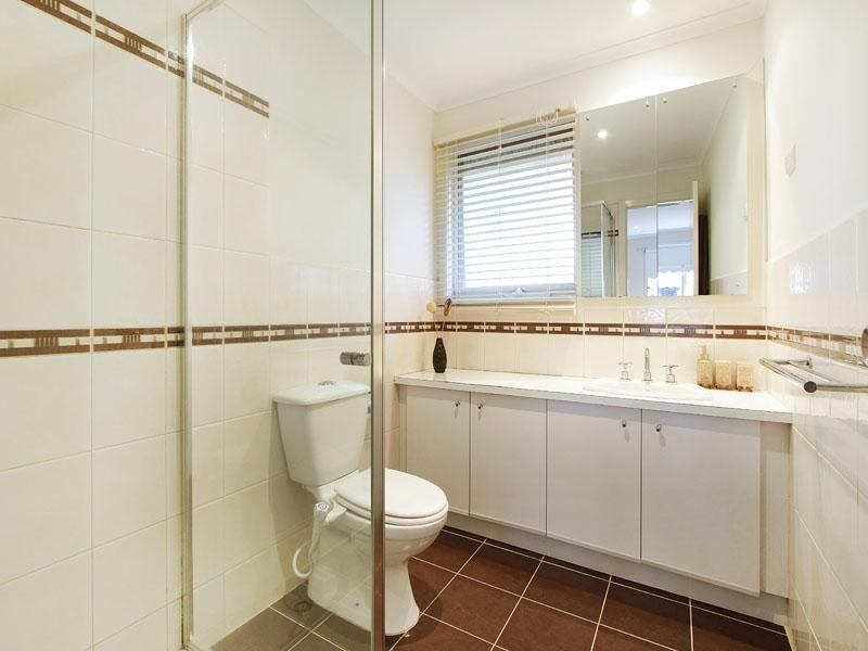 33 Golfwood Close, Dingley Village VIC 3172