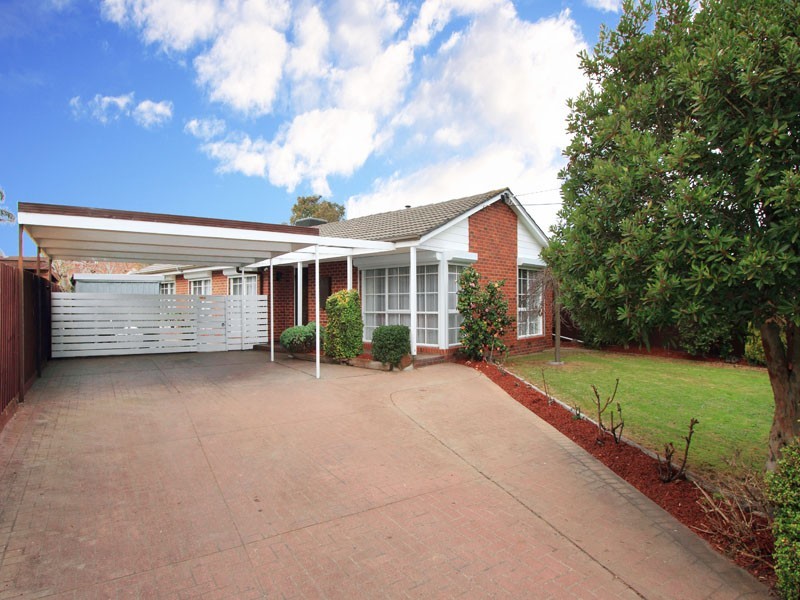 99 Howard Road, Dingley Village VIC 3172