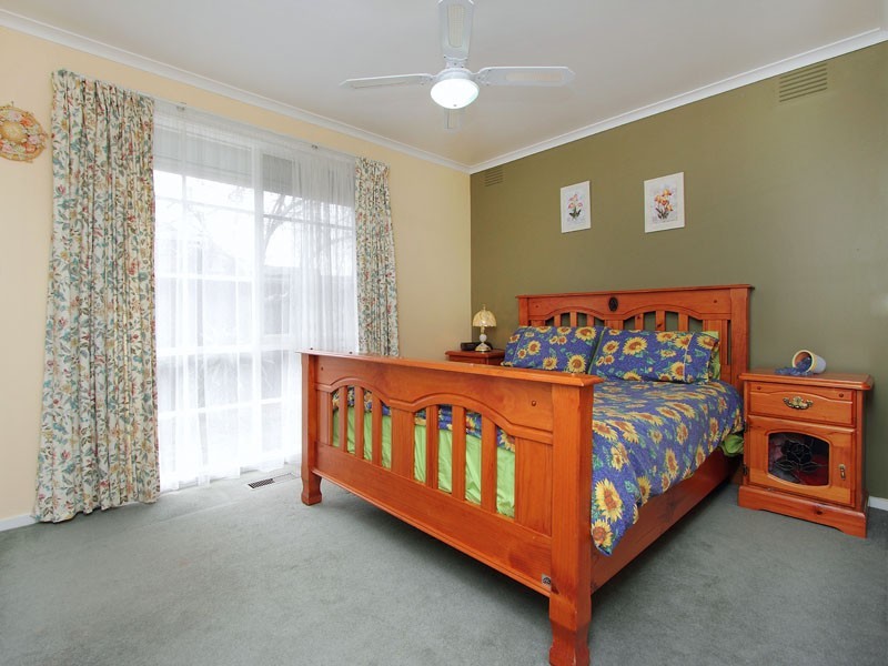 99 Howard Road, Dingley Village VIC 3172