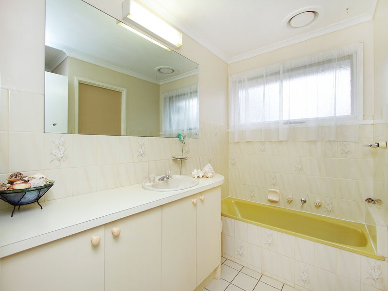 99 Howard Road, Dingley Village VIC 3172