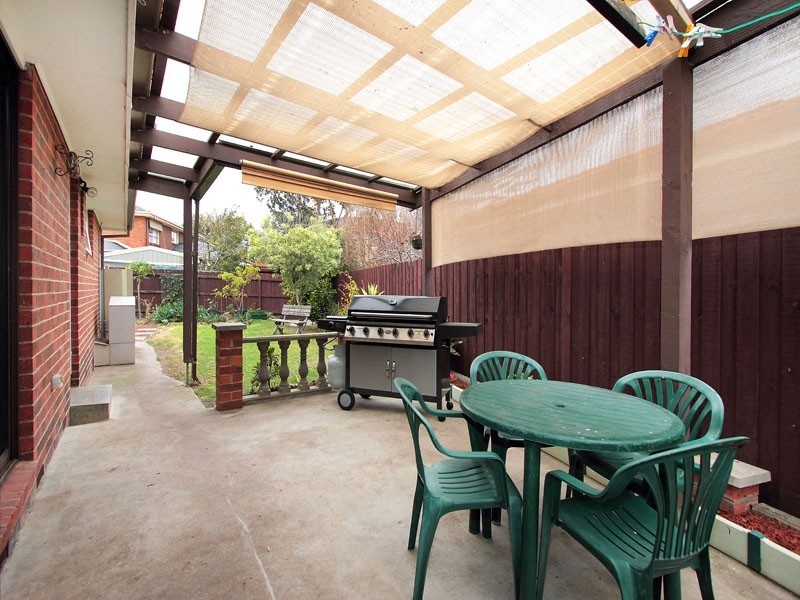 99 Howard Road, Dingley Village VIC 3172