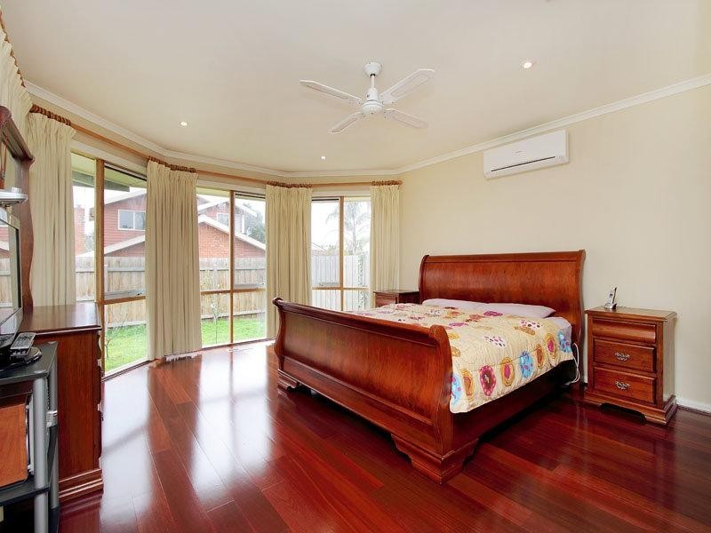 8 Shelford Grove, Dingley Village VIC 3172