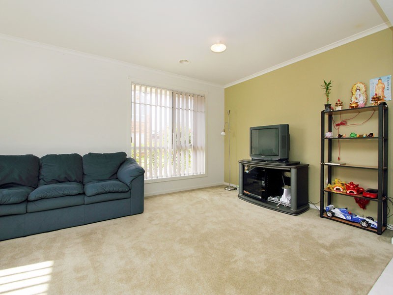 18 Wisteria Place, Springvale South VIC 3172