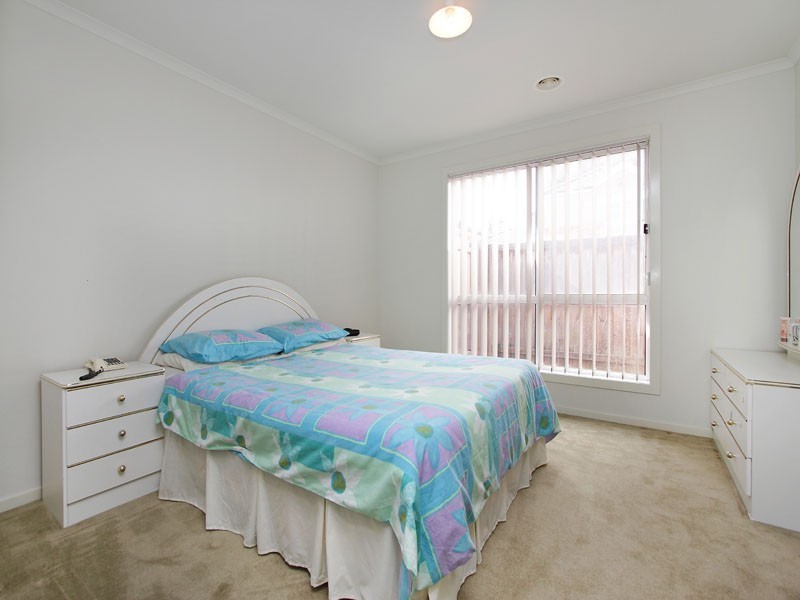 18 Wisteria Place, Springvale South VIC 3172