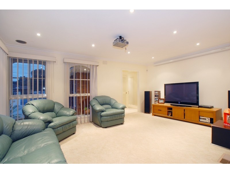 12 Glenelg Court, Dingley Village VIC 3172