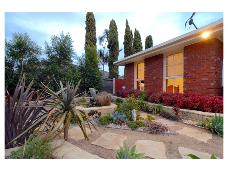 12 Glenelg Court, Dingley Village VIC 3172