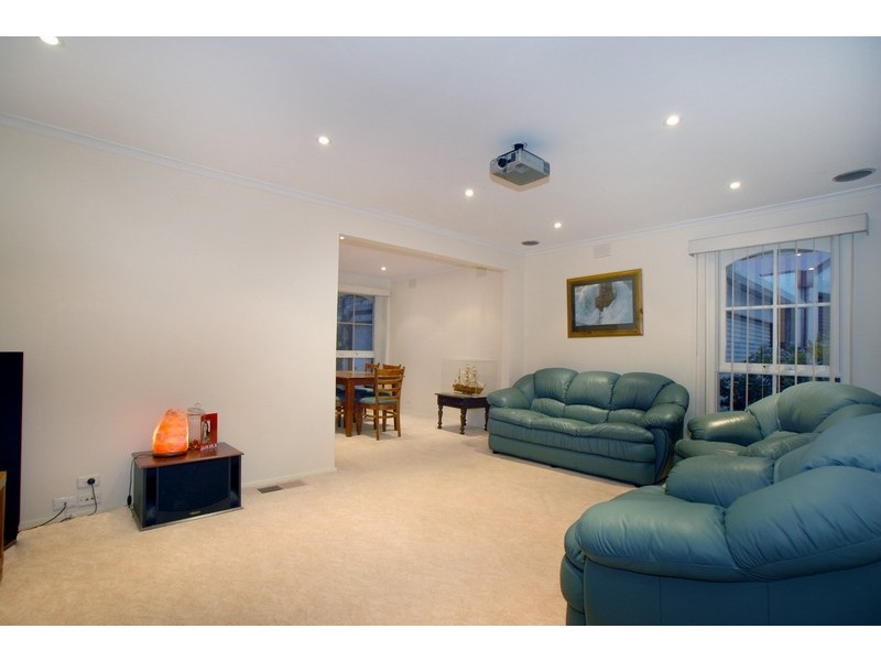 12 Glenelg Court, Dingley Village VIC 3172