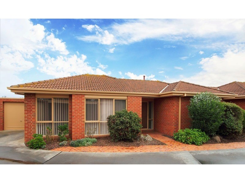 15 Shoal Court, Dingley Village VIC 3172