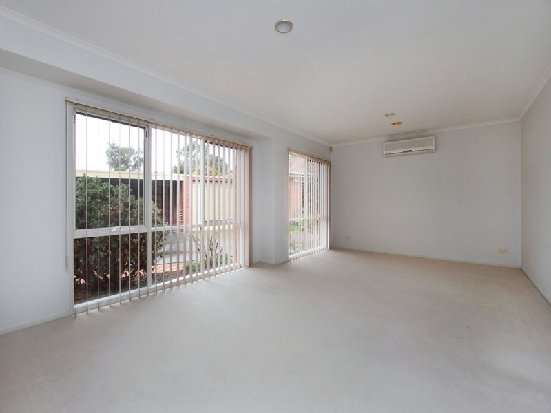 15 Shoal Court, Dingley Village VIC 3172