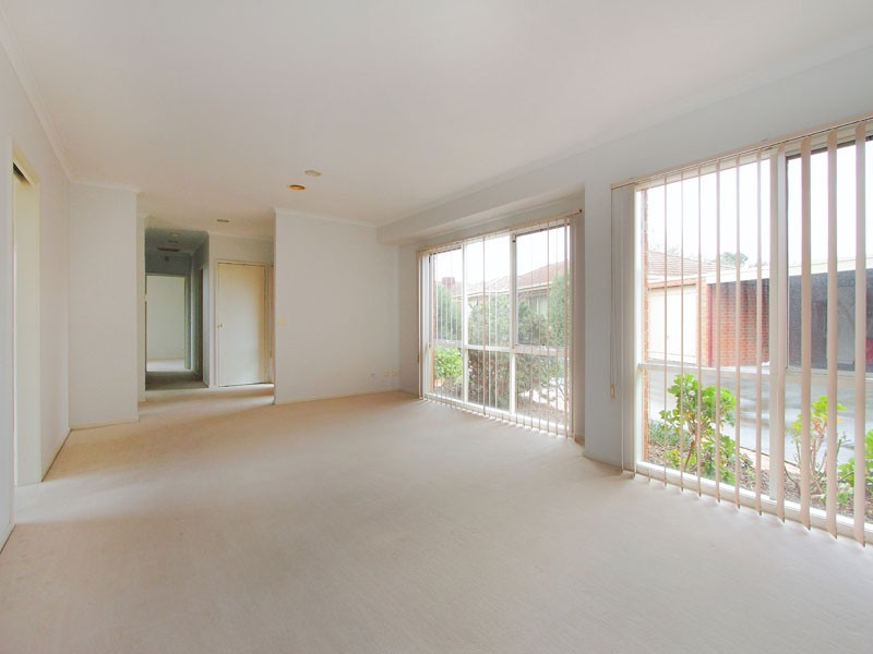 15 Shoal Court, Dingley Village VIC 3172