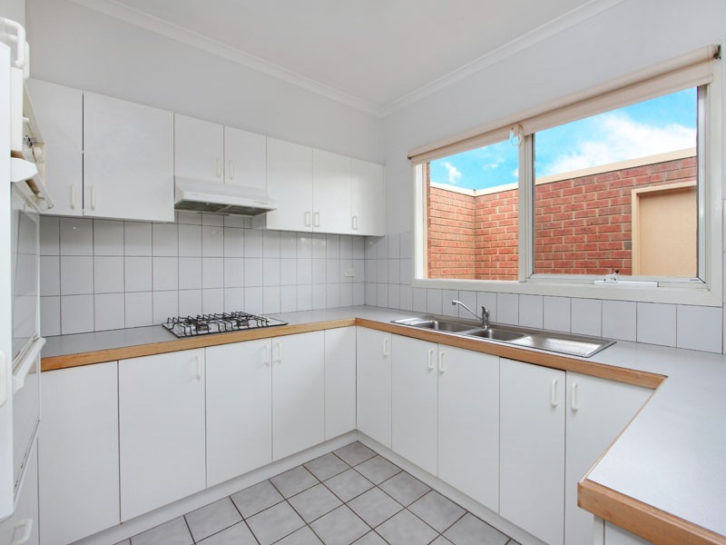 15 Shoal Court, Dingley Village VIC 3172