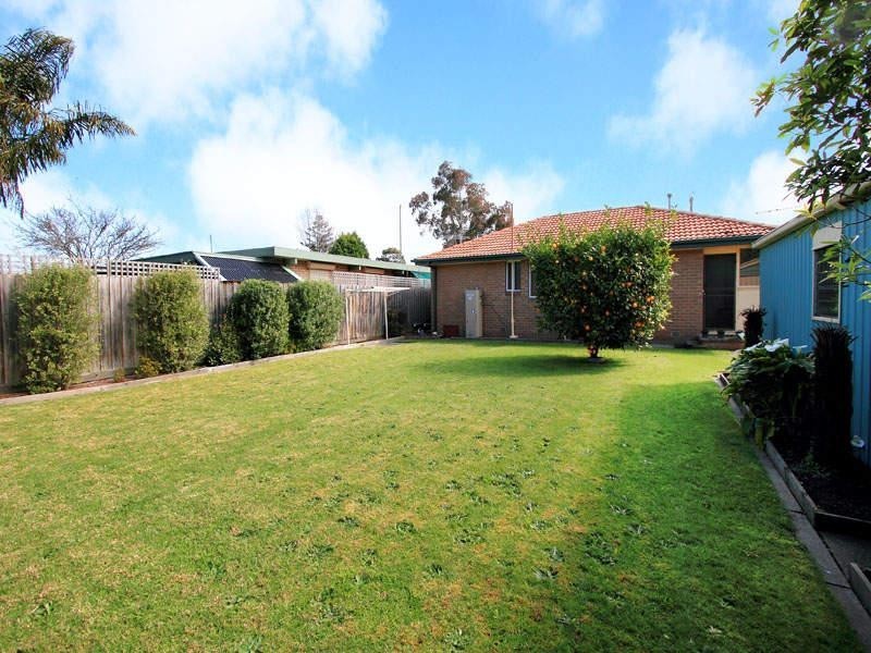 3 St. Cuthberts Avenue, Dingley Village VIC 3172