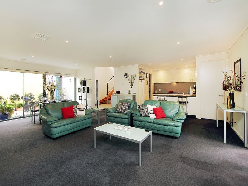 3 Fisher Mews, Waterways VIC 3195